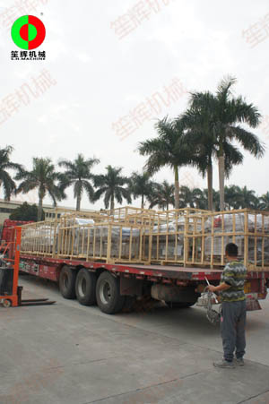 東莞客戶(hù)訂購(gòu)的一整車(chē)蔬果加工生產(chǎn)線順利出貨了